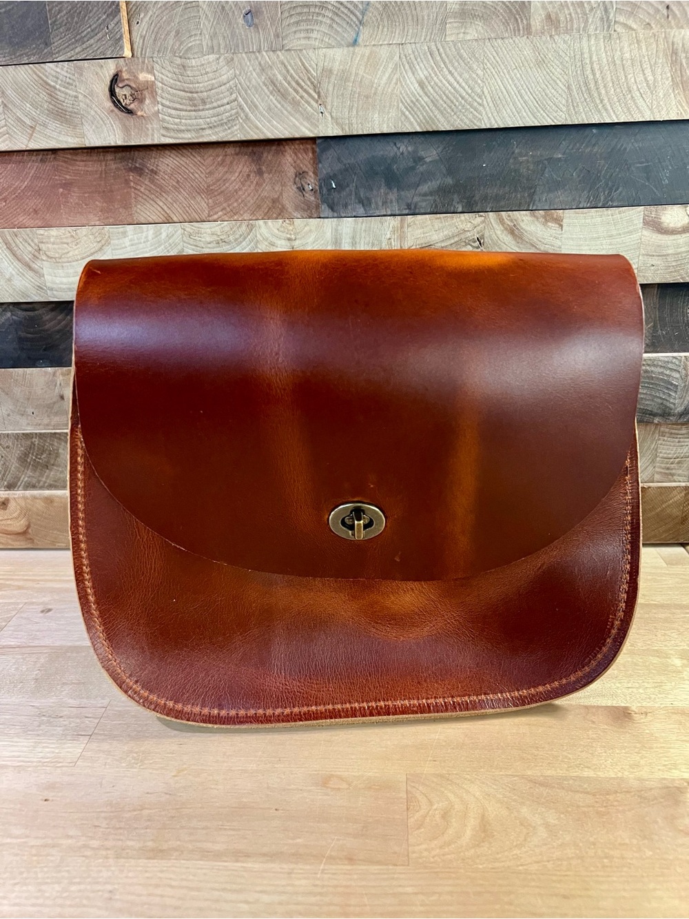 Go Forth Goods Chestnut Vivian Deluxe, new.